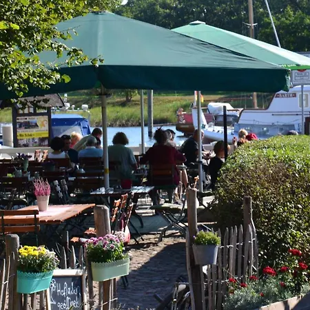 Reetferienhaus - Hafen Appartement *