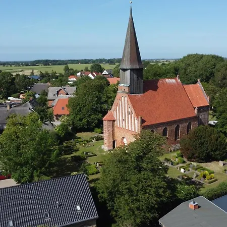 Reetferienhaus - Hafen Schaprode