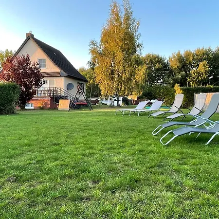 Reetferienhaus - Hafen * Schaprode