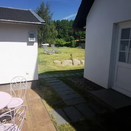 Apartment Reetferienhaus - Hafen Schaprode